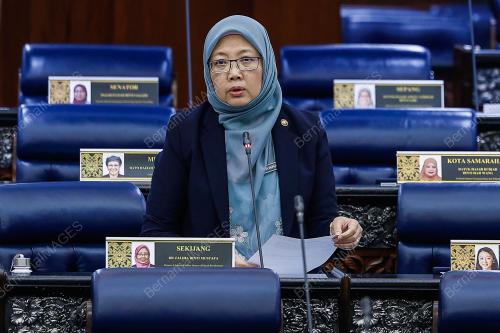 DR ZALIHA MUSTAFA
