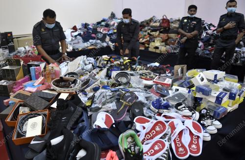 KPDNHEP WPKL LUPUS BARANGAN RAMPASAN BERNILAI RM2.4 JUTA