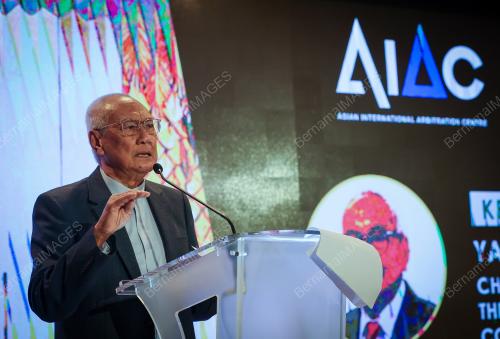 TUN ZAKI TUN AZMI
