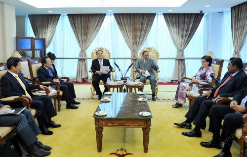KL23_18032015_PARLIMEN