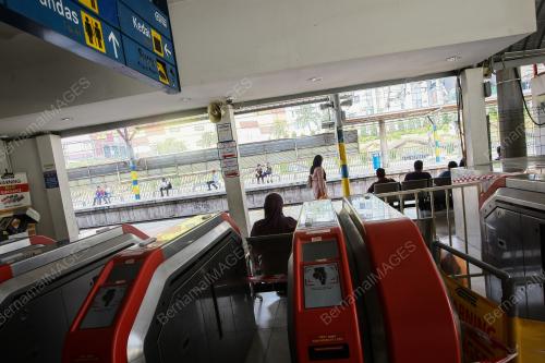 KL23_18042016_KOMUTER