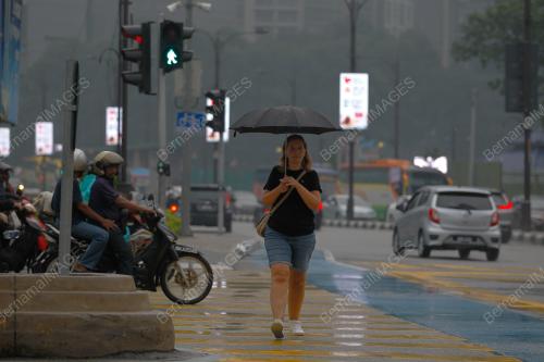 KL23_18092019_HUJAN
