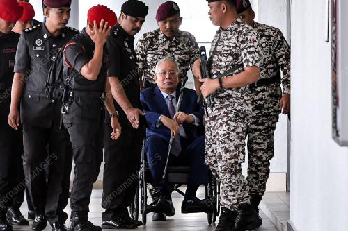 DATUK SERI NAJIB TUN RAZAK