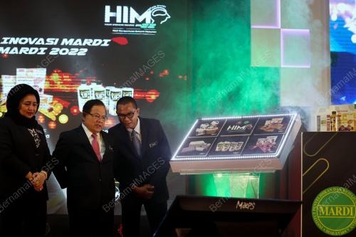 DATUK SERI AHMAD HAMZAH