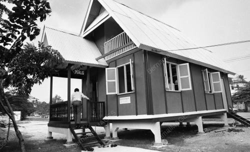 KL23_19012015_RUMAH_KARYANEKA