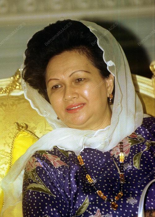 KL23_19022016_P_SURI_AGONG