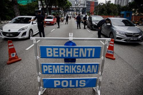 SEKATAN JALAN RAYA COVID-19