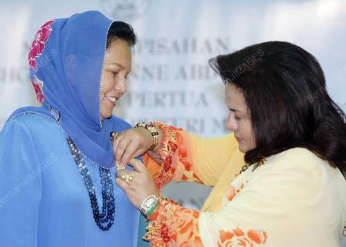 ROSMAH MANSOR