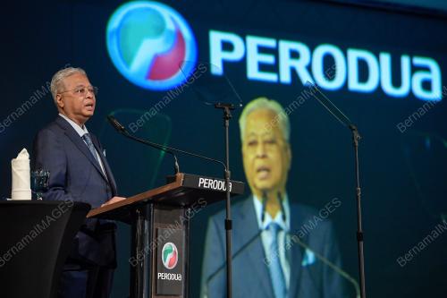 DATUK SERI ISMAIL SABRI YAAKOB