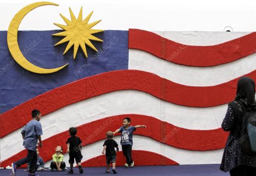 KL23_20082017_BULAN_KEMERDEKAAN