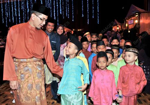 DATUK SERI SYED ZAINAL ABIDIN SYED MOHD TAHAR