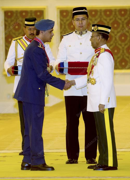 KL23_20102015_AGONG
