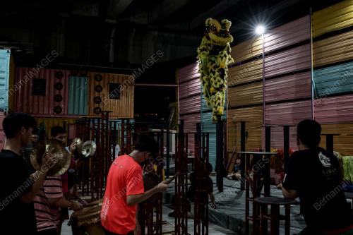 E-XIN DRAGON LION DANCE