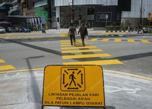 LINTASAN PEJALAN KAKI X