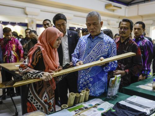 DATUK SERI FADILLAH YUSOF