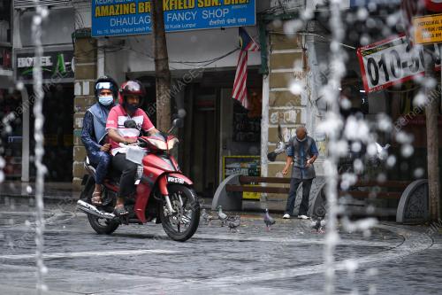 GELEMBUNG HIJAU PERJALANAN DOMESTIK