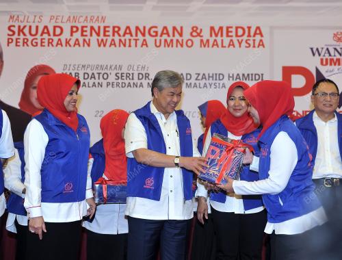 KL23_22012017_WANITA