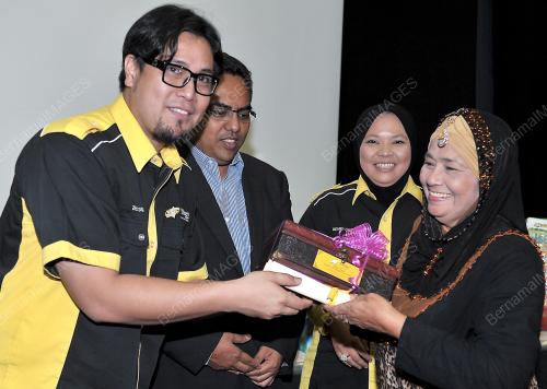 KL23_22022013_DIALOG