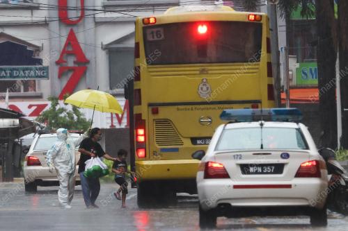 SUSPEK POSITIF COVID 19