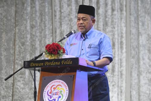 DATUK SERI DR SHAHIDAN KASSIM