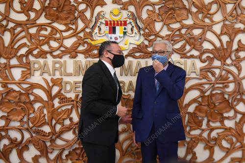 DATUK SERI ISMAIL SABRI YAAKOB