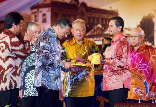 TUANKU MIZAN ZAINAL ABIDIN