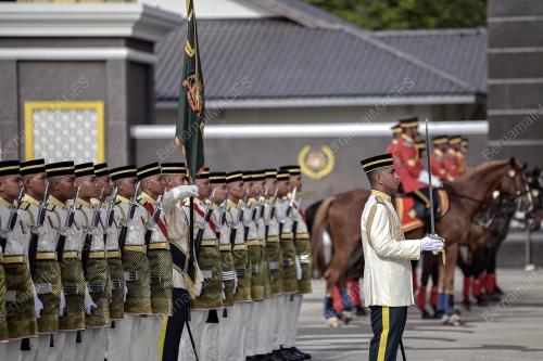 ISTIADAT PERTUKARAN PENGAWAL ISTANA NEGARA