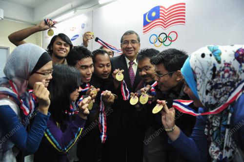 PENGHARGAAN MEDIA KE SUKAN SEA 2011 JAKARTA