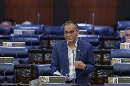 KL23_23022026_PARLIMEN