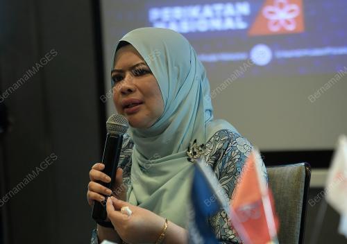 DATUK SERI RINA MOHD HARUN