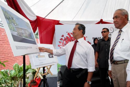 TAN SRI MUHYIDDIN YASSIN