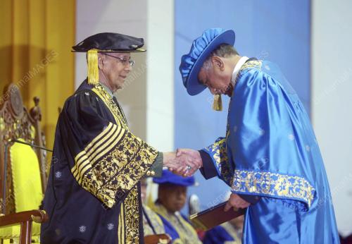 KL23_23092013_AGONG