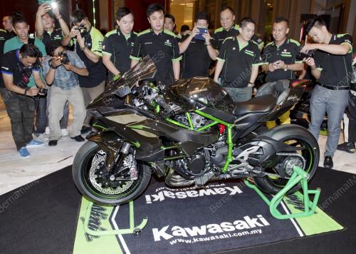 KL23_23112014_KAWASAKI