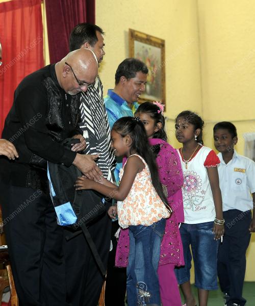 DATUK MAGLIN DENNIS D'CRUZ