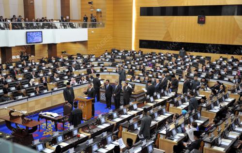 KL23_24062013_PARLIMEN_SUMPAH