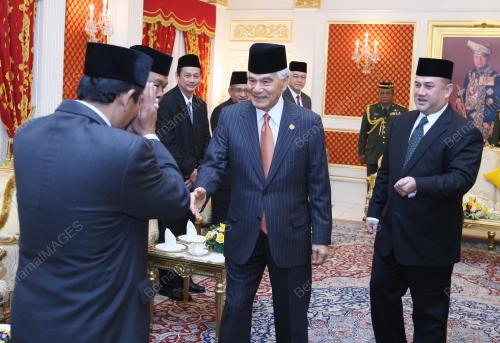 SULTAN AZLAN SHAH