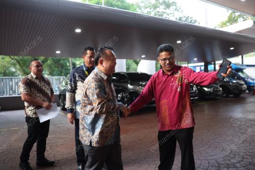 ALEXANDER NANTA LINGGI