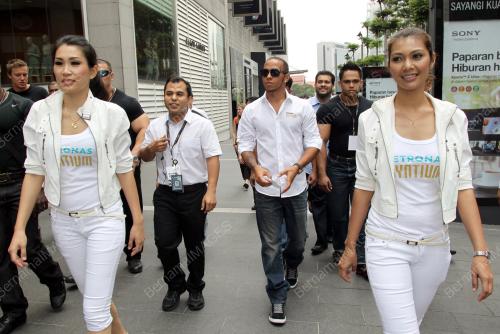 KL23_24092013_LEWIS_HAMILTON