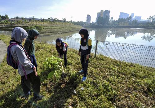 KL23_24092017_SUNGAI_SEDUNIA