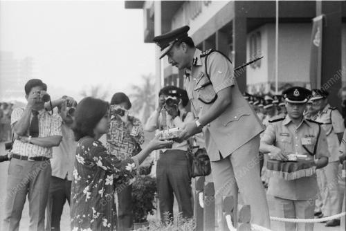 HARI POLIS