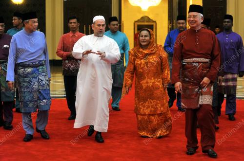 KL23_25062017_AGONG