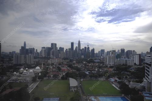 PEMBANGUNAN SOSIOEKONOMI