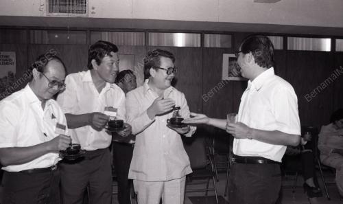MAHATHIR MOHAMAD