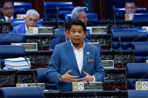 DATUK LUKANISMAN AWANG SAUNI