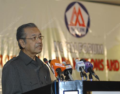 TUN MAHATHIR MOHAMAD