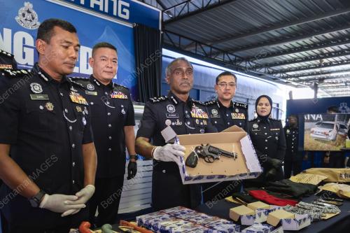 DATUK M. KUMAR