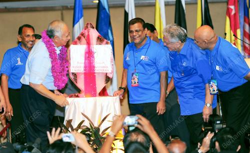 DATUK SERI NAJIB TUN RAZAK