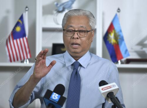 DATUK SERI ISMAIL SABRI YAAKOB