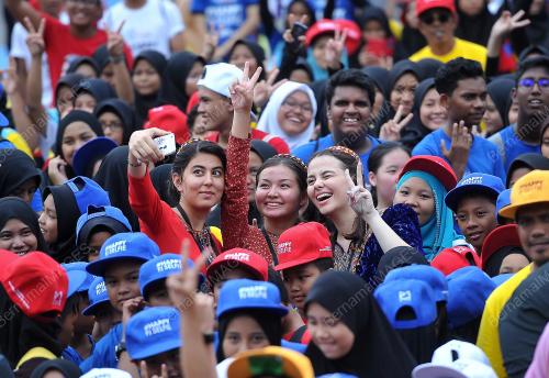 KL23_27082016_SELFIE
