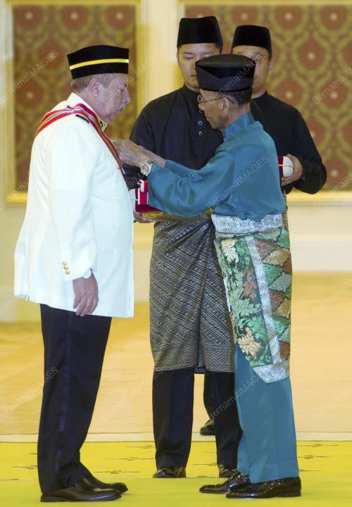 KL23_27102016_AGONG_PINGAT